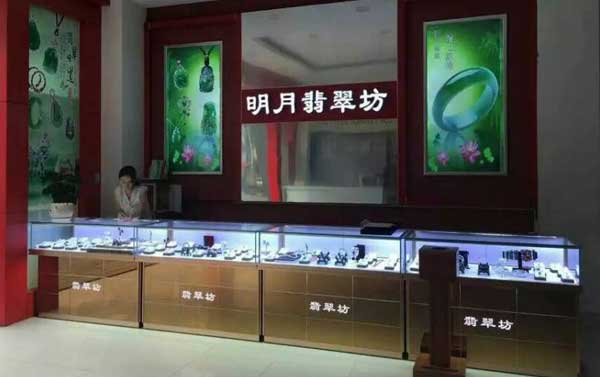 珠宝柜台在实体店中的应用