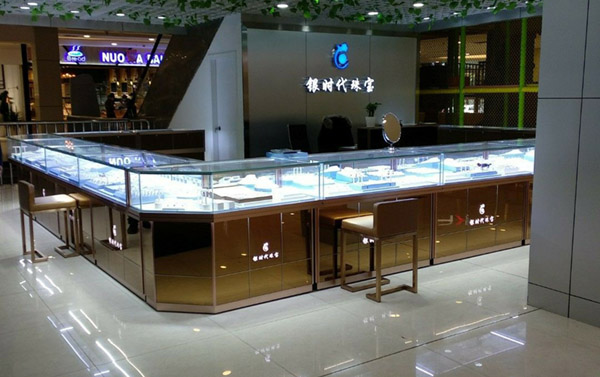 【客户反馈】银时代珠宝—商场玻璃柜台珠宝展示柜