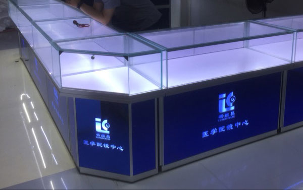 眼镜柜展示柜哪个厂家可以定制?