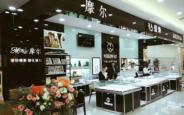 珠宝店柜台